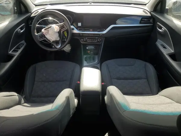 KNDCB3LCXN5511014 2022 KIA NIRO - Image 8