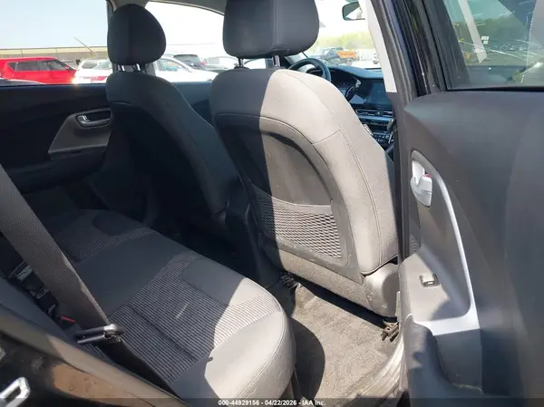 KNDCB3LCXN5525320 2022 KIA NIRO - Image 8