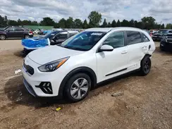 KNDCB3LCXN5525351 2022 KIA NIRO