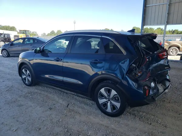 KNDCB3LCXN5532011 2022 KIA NIRO - Image 2