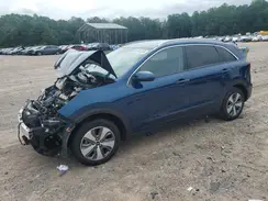 KNDCB3LCXN5533532 2022 KIA NIRO