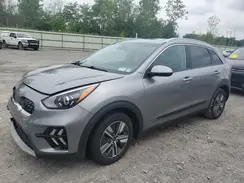 KNDCB3LCXN5536978 2022 KIA NIRO