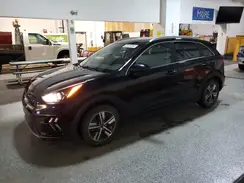 KNDCB3LCXN5547575 2022 KIA NIRO