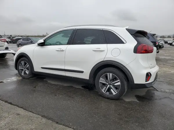 KNDCB3LCXN5547723 2022 KIA NIRO - Image 2