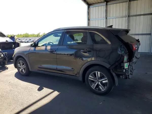 KNDCB3LCXN5548743 2022 KIA NIRO - Image 2