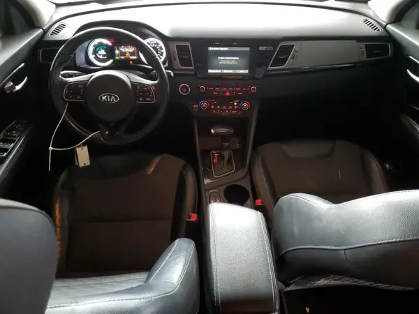 KNDCC3LC0H5039147 2017 KIA NIRO - Image 8