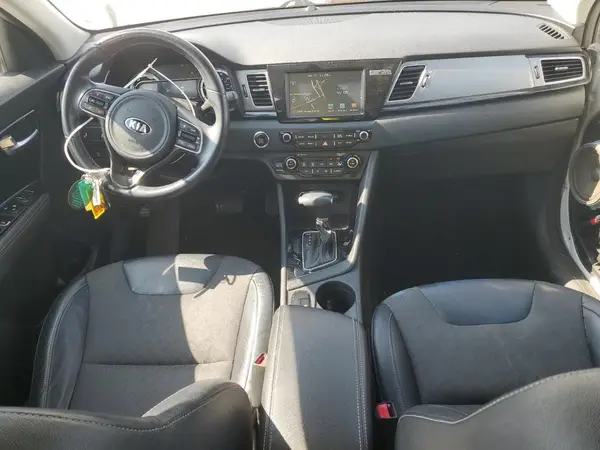 KNDCC3LC0H5050388 2017 KIA NIRO - Image 8