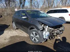 KNDCC3LC0H5051380 2017 KIA NIRO