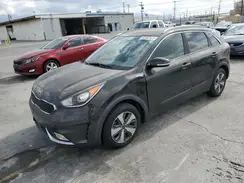 KNDCC3LC0H5053758 2017 KIA NIRO