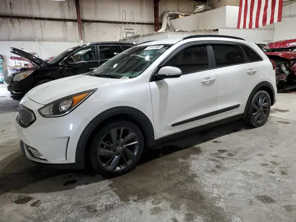 KNDCC3LC0H5055039 2017 KIA NIRO - Image 1