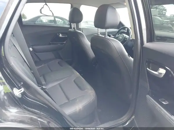 KNDCC3LC0H5055171 2017 KIA NIRO - Image 8