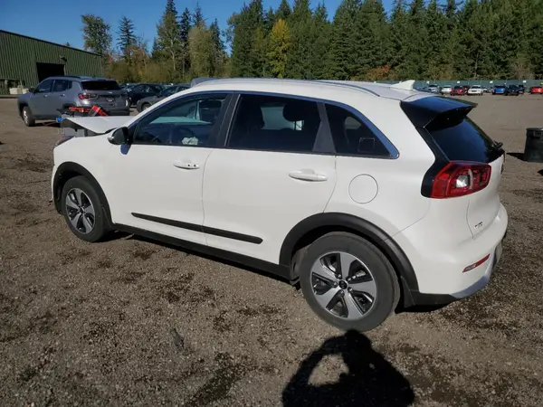 KNDCC3LC0H5061097 2017 KIA NIRO - Image 2