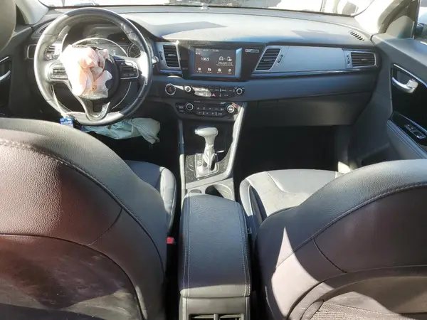 KNDCC3LC0H5061097 2017 KIA NIRO - Image 8