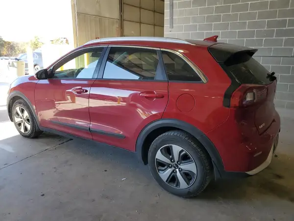 KNDCC3LC0H5061651 2017 KIA NIRO - Image 2