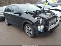 KNDCC3LC0H5069071 2017 KIA NIRO