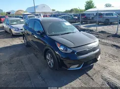 KNDCC3LC0H5069524 2017 KIA NIRO