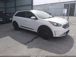 KNDCC3LC0H5069619 2017 KIA NIRO