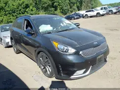 KNDCC3LC0H5077655 2017 KIA NIRO
