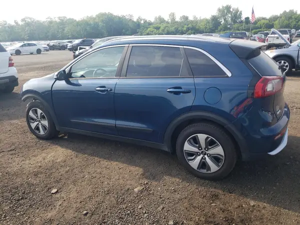 KNDCC3LC0H5090504 2017 KIA NIRO - Image 2