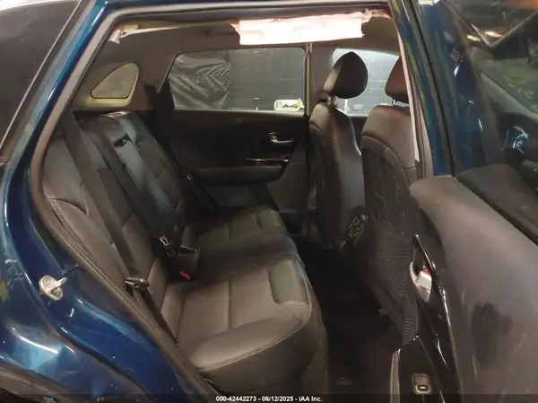 KNDCC3LC0H5096142 2017 KIA NIRO - Image 8
