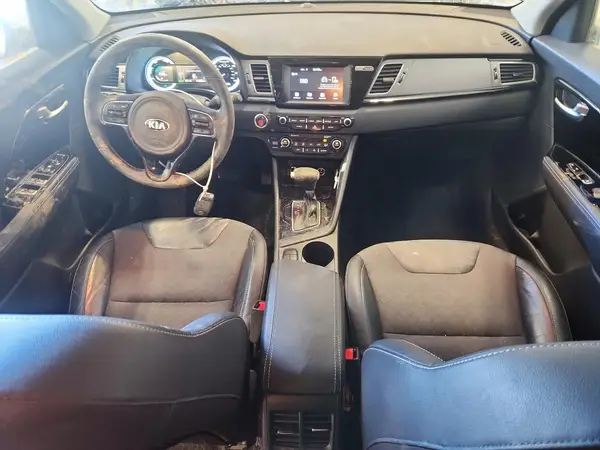 KNDCC3LC0J5123636 2018 KIA NIRO - Image 8