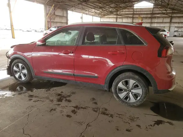 KNDCC3LC0J5126732 2018 KIA NIRO - Image 2