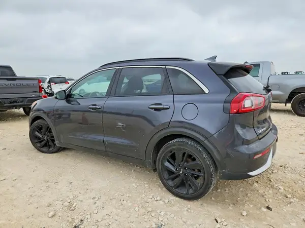 KNDCC3LC0J5135639 2018 KIA NIRO - Image 2