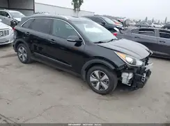 KNDCC3LC0J5140968 2018 KIA NIRO