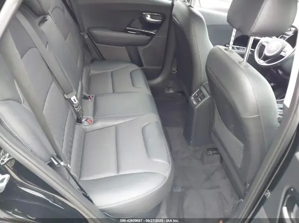 KNDCC3LC0J5140968 2018 KIA NIRO - Image 8