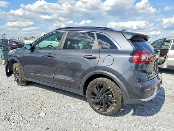 KNDCC3LC0J5141196 2018 KIA NIRO - Image 2