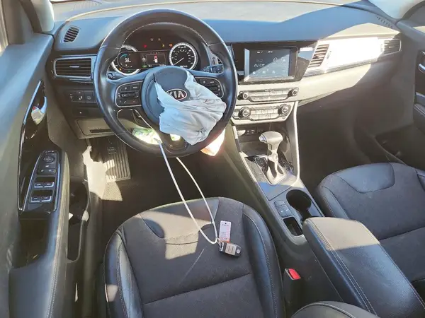 KNDCC3LC0J5142221 2018 KIA NIRO - Image 8