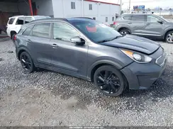 KNDCC3LC0J5150125 2018 KIA NIRO