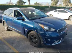 KNDCC3LC0J5153655 2018 KIA NIRO