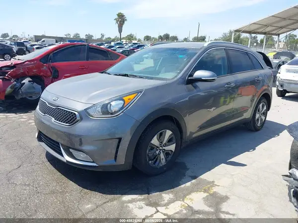 KNDCC3LC0J5155373 2018 KIA NIRO - Image 2