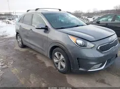 KNDCC3LC0J5175641 2018 KIA NIRO