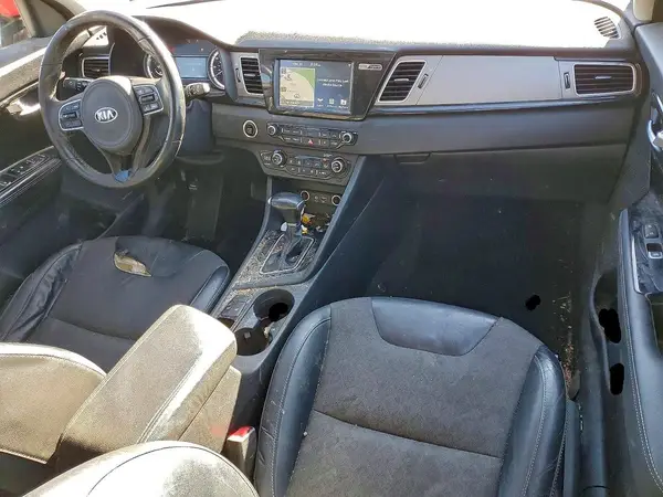 KNDCC3LC0K5231238 2019 KIA NIRO - Image 8