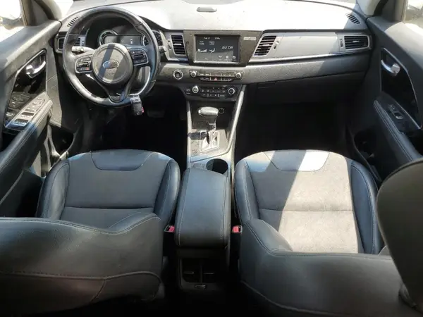 KNDCC3LC0K5261047 2019 KIA NIRO - Image 8