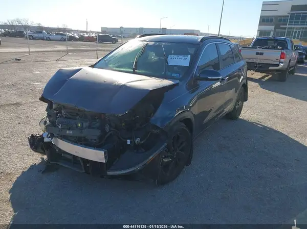 KNDCC3LC0K5264241 2019 KIA NIRO - Image 2