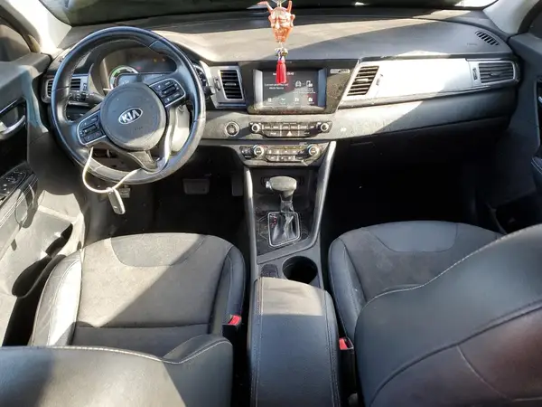 KNDCC3LC0K5274901 2019 KIA NIRO - Image 8