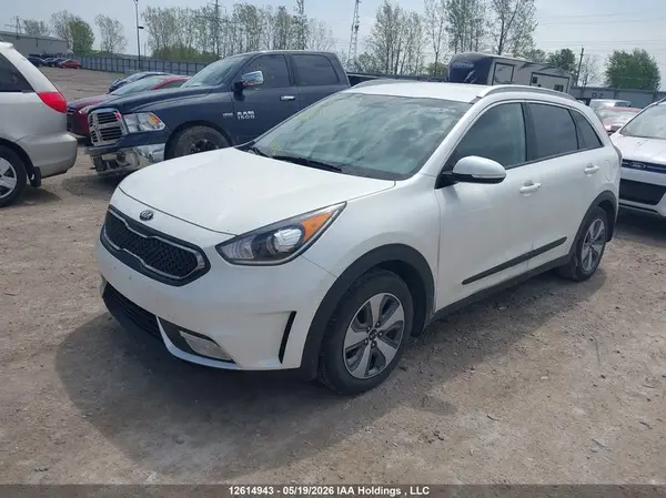 KNDCC3LC0K5283419 2019 KIA NIRO - Image 2