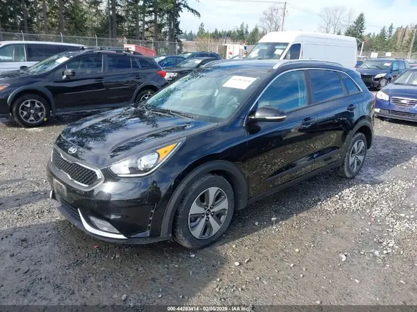 KNDCC3LC0K5342145 2019 KIA NIRO - Image 2