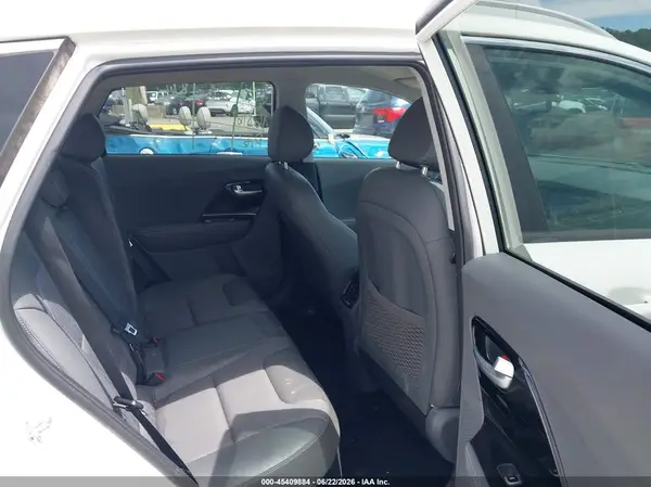 KNDCC3LC0K5342324 2019 KIA NIRO - Image 8