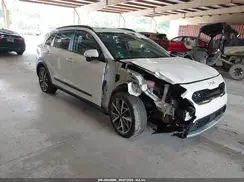 KNDCC3LC0N5545122 2022 KIA NIRO