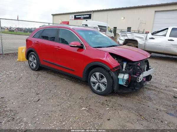 KNDCC3LC1H5037990 2017 KIA NIRO - Image 1