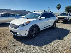 KNDCC3LC1H5055874 2017 KIA NIRO