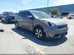 KNDCC3LC1H5057785 2017 KIA NIRO