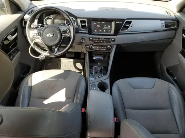 KNDCC3LC1H5062078 2017 KIA NIRO - Image 8