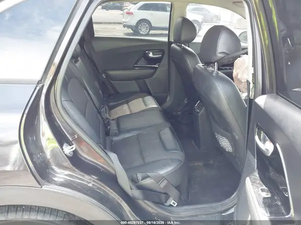 KNDCC3LC1H5069791 2017 KIA NIRO - Image 8
