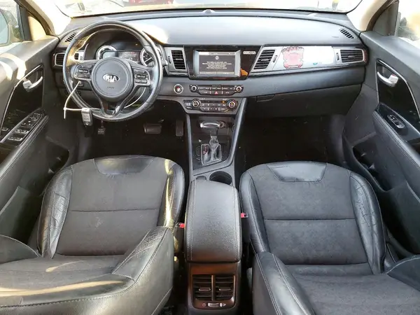KNDCC3LC1H5079169 2017 KIA NIRO - Image 8