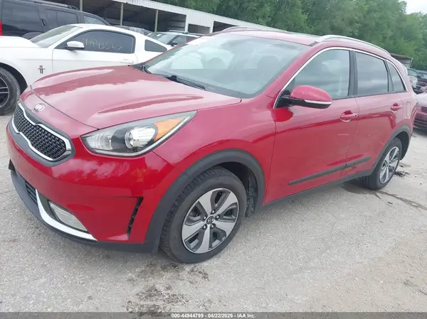 KNDCC3LC1H5079947 2017 KIA NIRO - Image 2